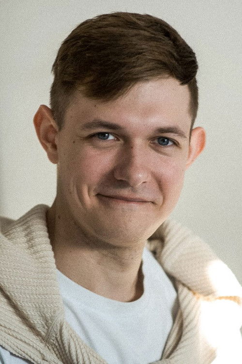 Владимир Лесных as Курьер