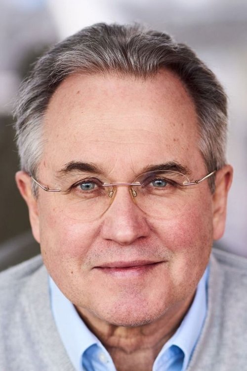 Norbert Heckner as Nusser