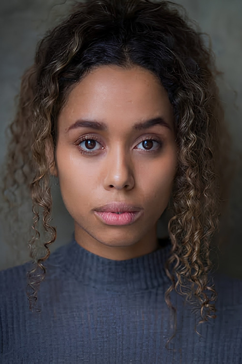 Aleah Aberdeen as Sarah