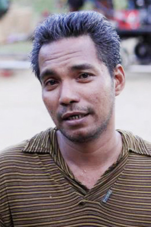 Norman R. Akyuwen as Neighbor