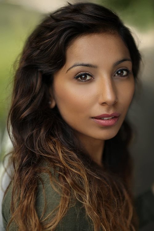 Asmara Gabrielle as Mary