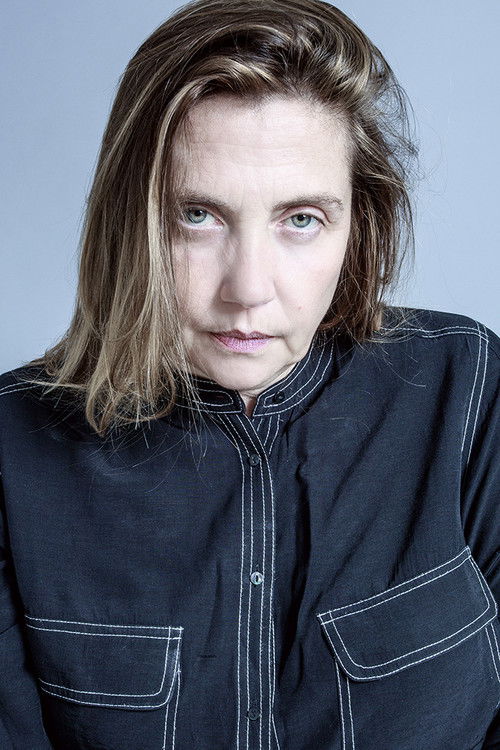 Delphine Lalizout as (voice)