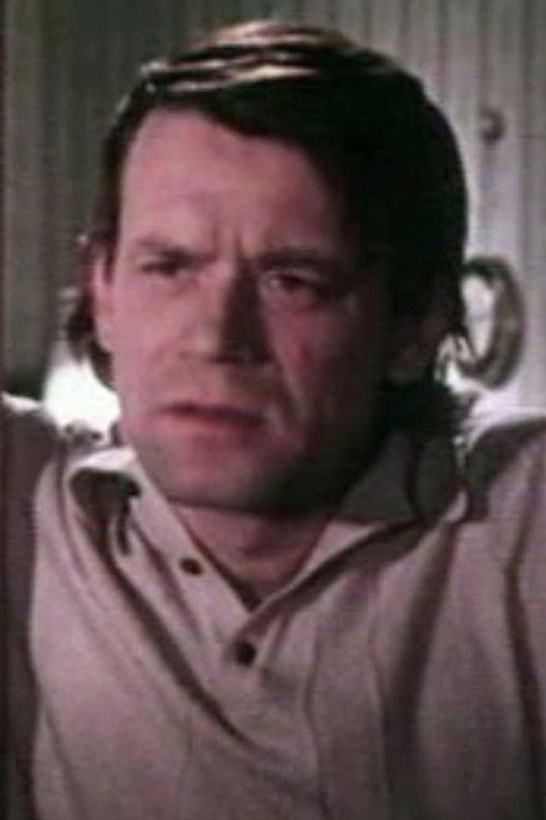 Sergey Remizov as Yevgeniy, papa Oli