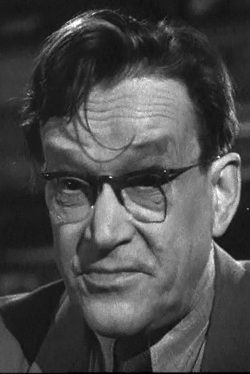 Pyotr Repnin as Glavvrach psikhbolnitsy