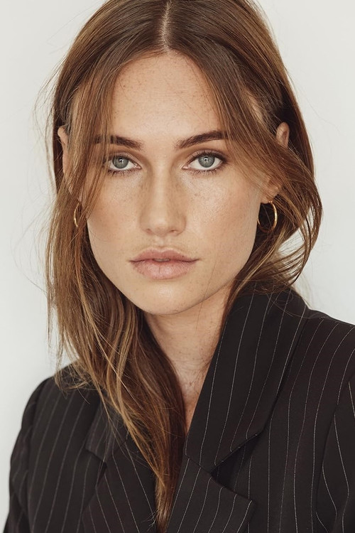 Miki Davis as Lauren