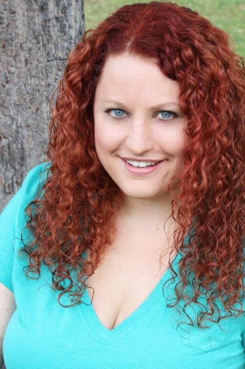 Megan Frances as hysterischer Fan