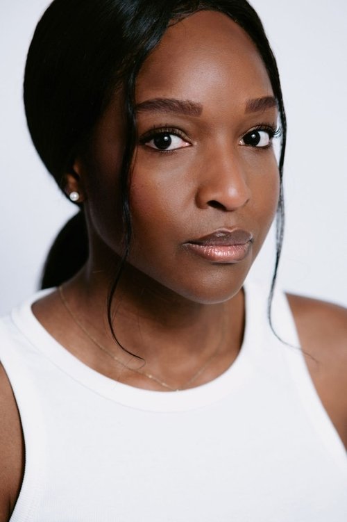 Rochelle Deekman as Jennifer