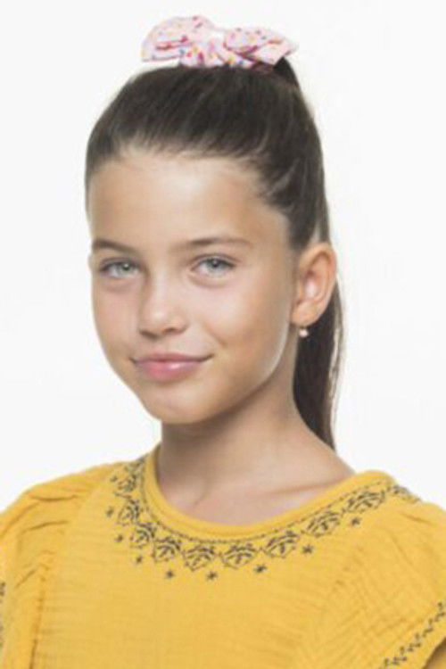 Krystalia Aliberti as Ismini