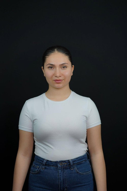 Sümeyye Bayraktar as 