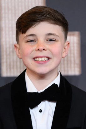 Carter J. Murphy as Young Robbie