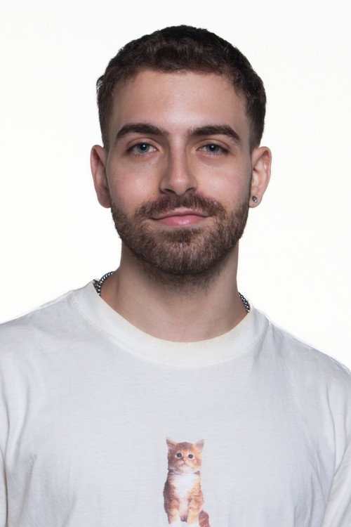 Felipe Cury as Palhaço / Vizinho Estranho