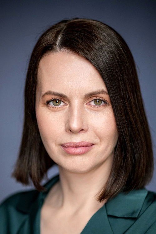 Yuliya Kovalevskaya as Саша