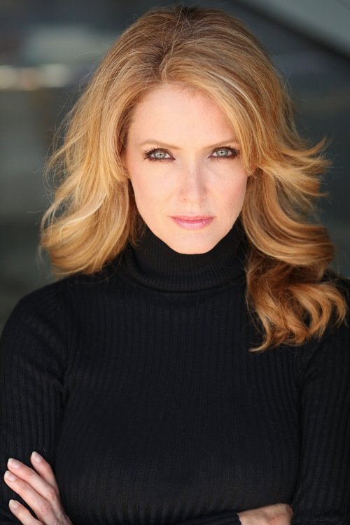 Deena Dill as Carolyn