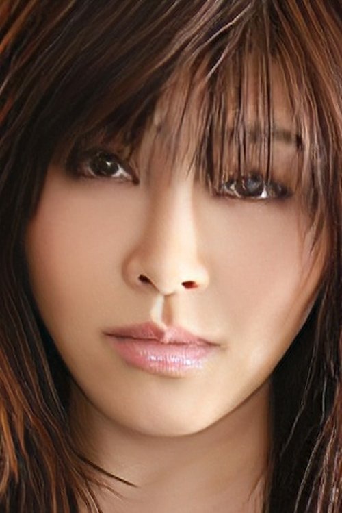 Minami Matsuzaka as Simon's Mother / Madame Goose