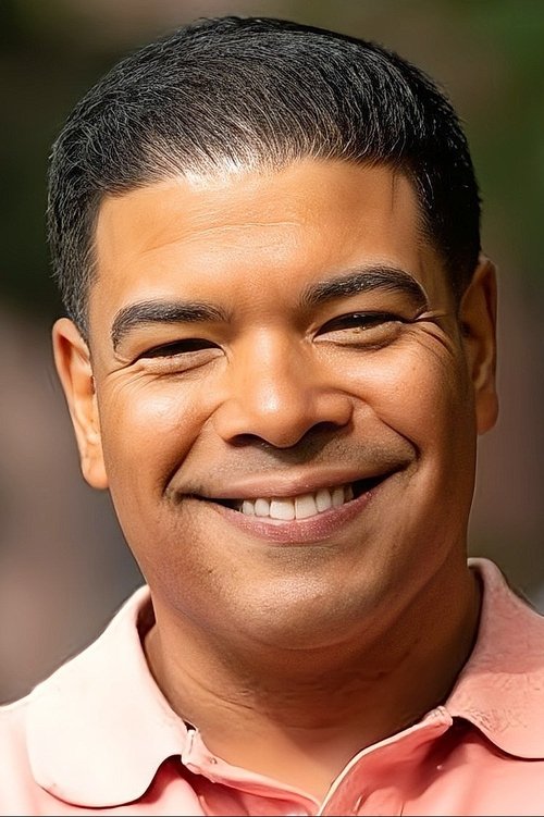 Rodney Roldan as 2nd Lookout