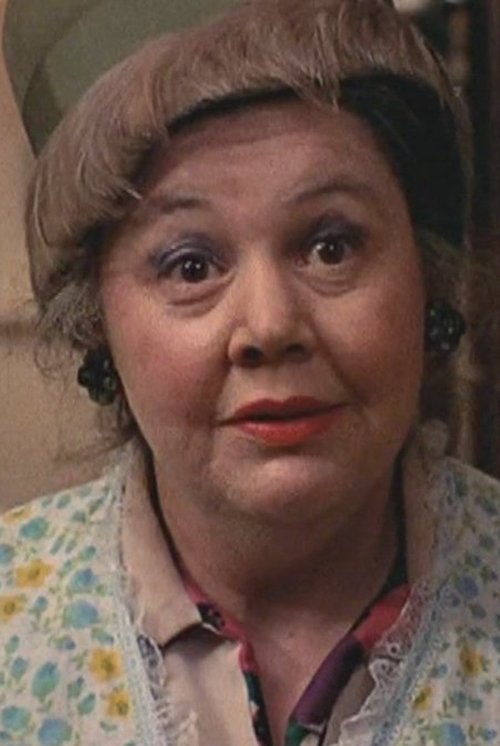 Marian Waldman as Maureen Selby