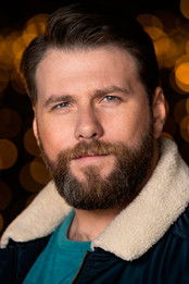 Volodymyr Rashchuk as Valerii