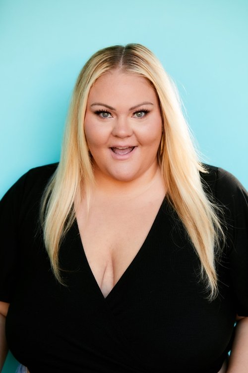 Chelcie Lynn as Sheila