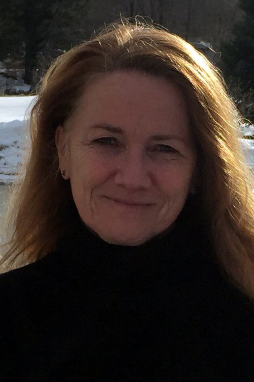 Caroline Winterson as Lieutenant Commander Malleck