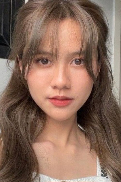 Milin Watinthanakit as Herself