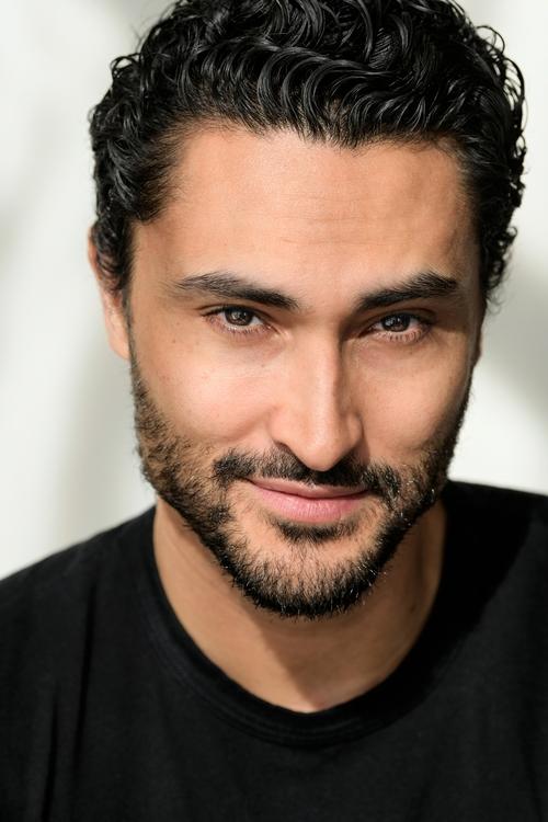 Jonny Cruz as Victor