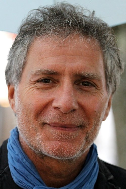 Laurent Olmedo as Le 37 (as Laurent Olmédo)