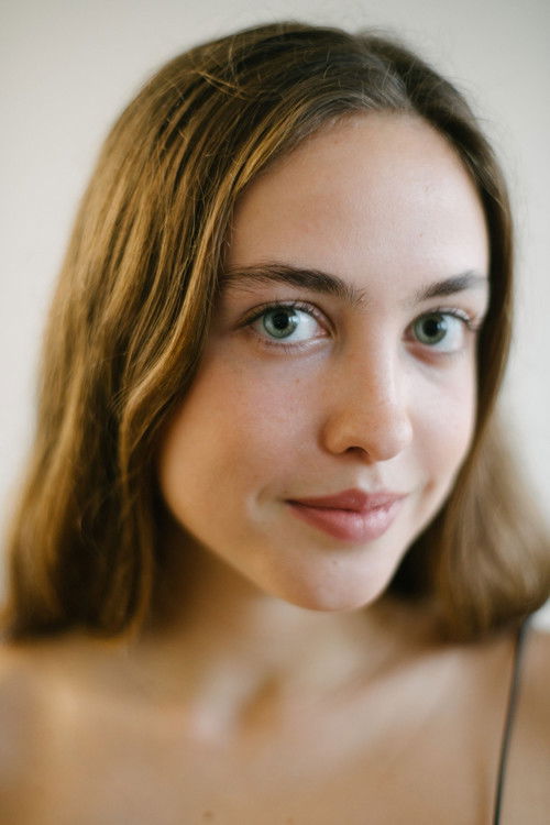 Eleni McDonald as Young Helena