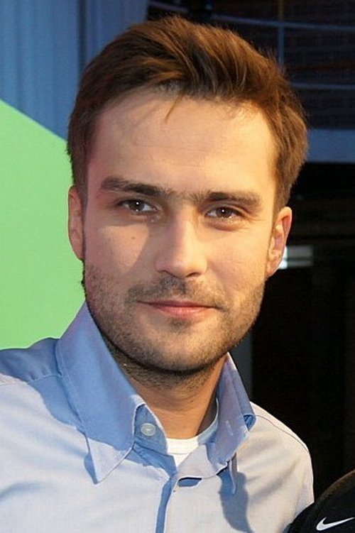 Michał Lesień as Jacek Przypadek