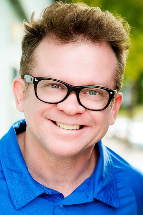 Alan Heitz as Mailman