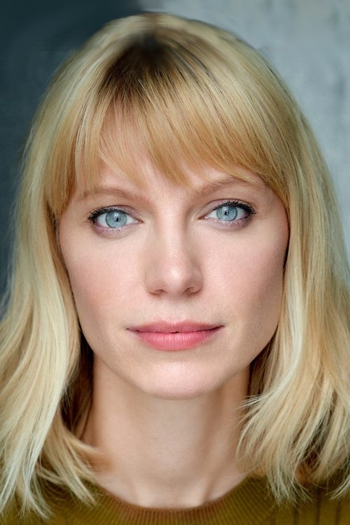 Ty Glaser as Peaches