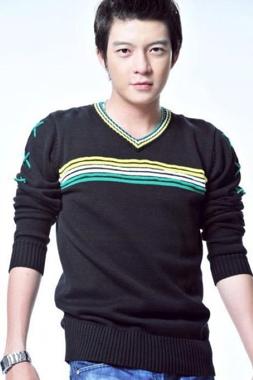 Hoàng Thiên Long as Quốc Huy