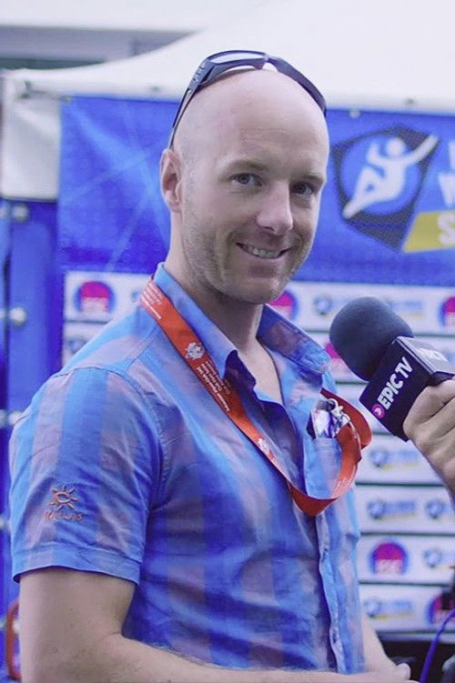 Charlie Boscoe as Self