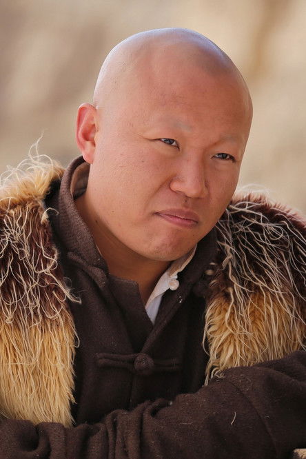 Zeng Qingguo as 黑鹰