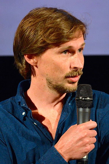 Gustaf Åkerblom as Self - Ivar (archive footage)