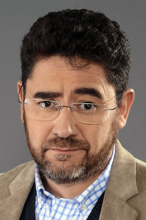 Hugo Vásquez as Legislator Larraín