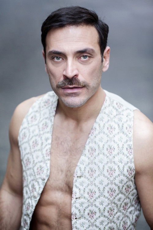 Salvio Simeoli as TV Presenter