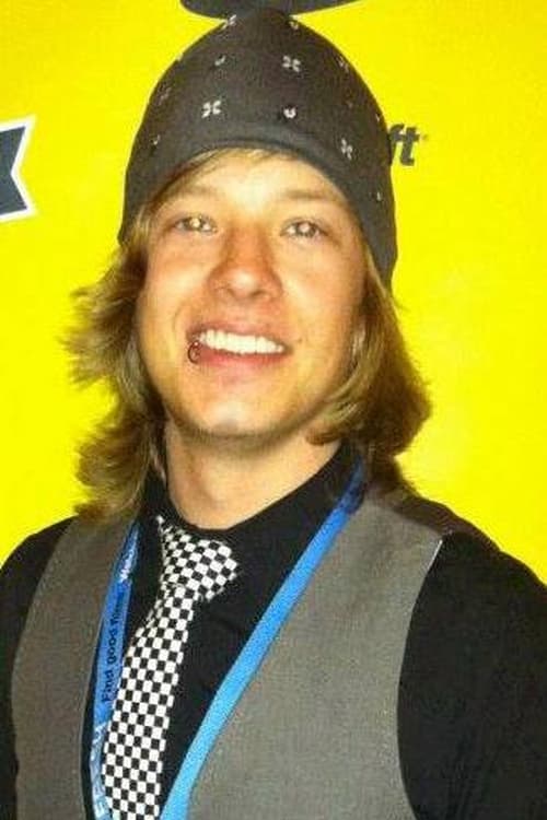 Thom Newell as Collin