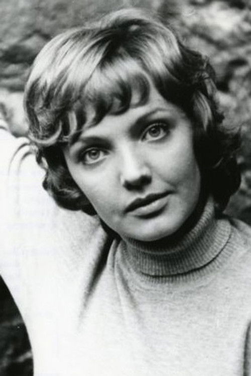 Julia Sooster as Donna Anna