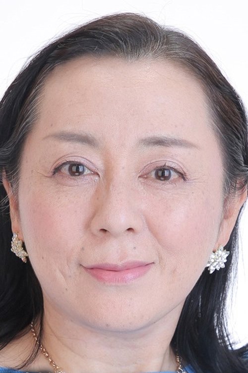 Moe Sakura as Mother