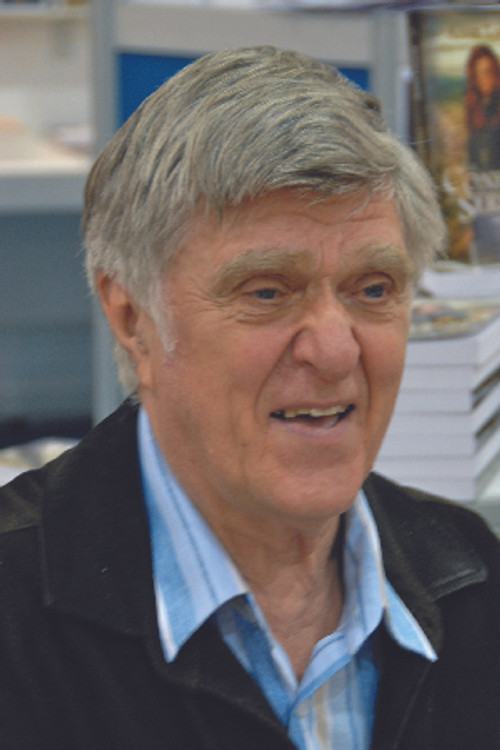 Alain Stanké as Un journaliste