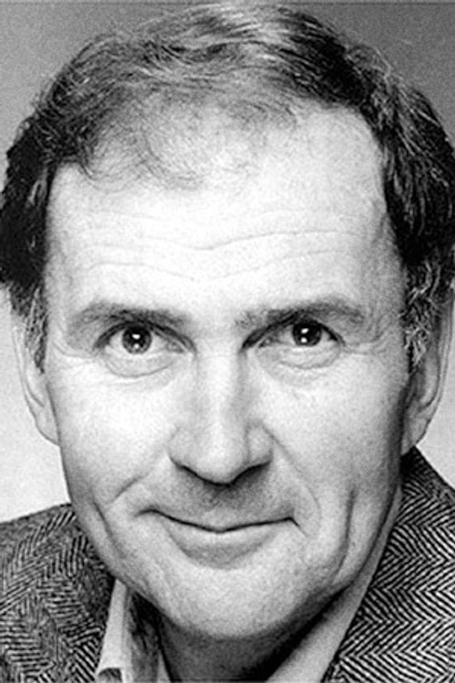 Reathel Bean as Lt. Arnold Goodson