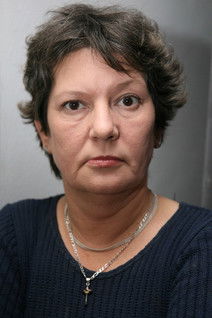 Mirela Cioabă as Doamna Mănescu