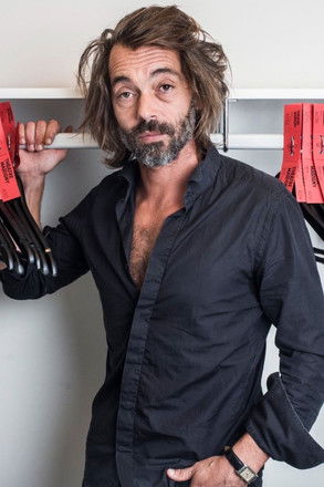 Jérémie Lippmann as Simon