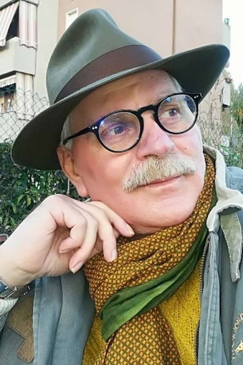 Leo Salemi as Gordon