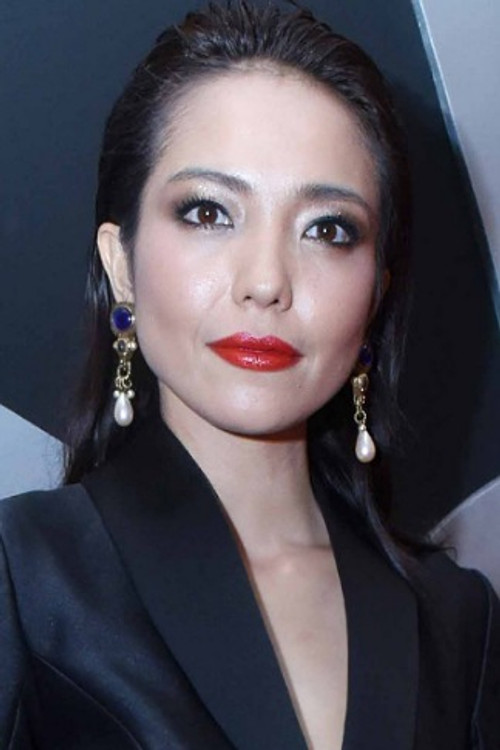 Imelda Therinne as Eva