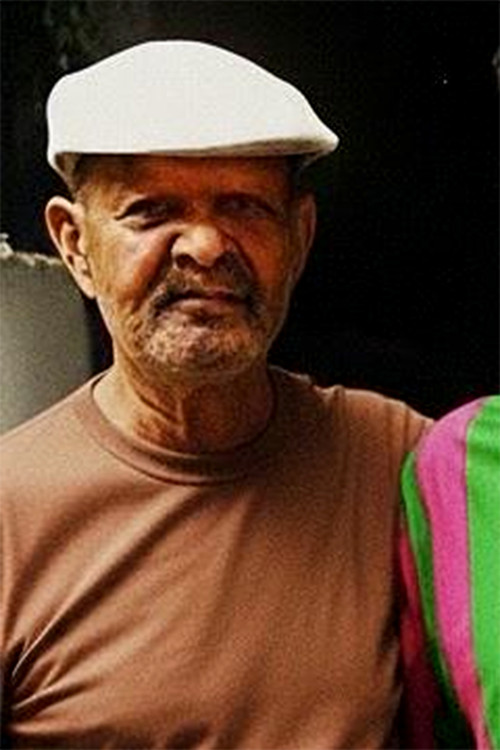 Carlos Cachaça as Self