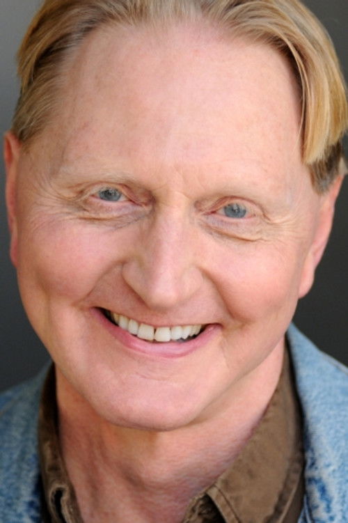 Liam Davis as Chief detective