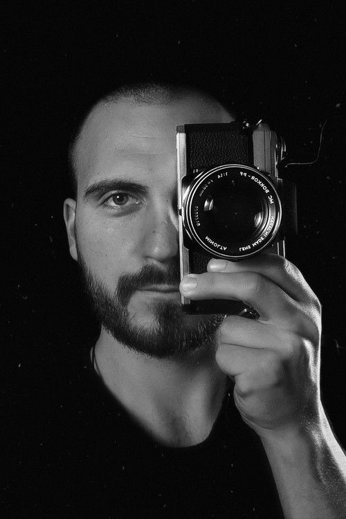 Antoine Matuttis as Männliche Stimme