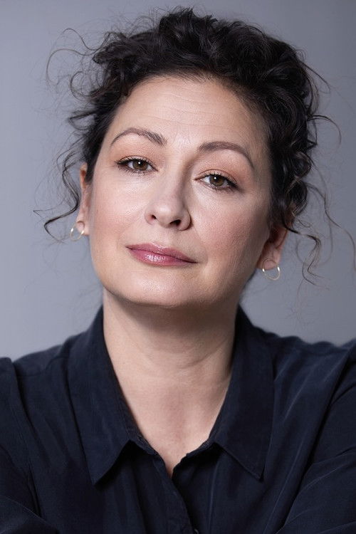 Anick Lemay as Julie