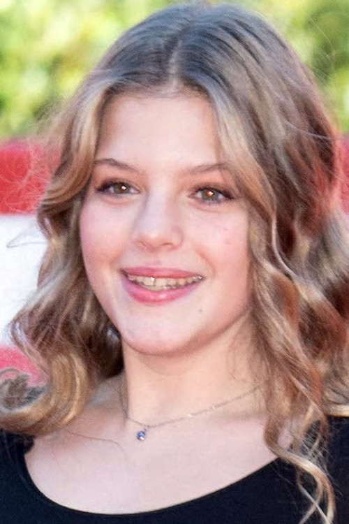 Bonnie Duvauchelle as Véra (enfant)